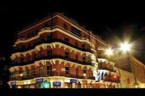 Отель One Harrington Gardens Лондон Экстерьер фото